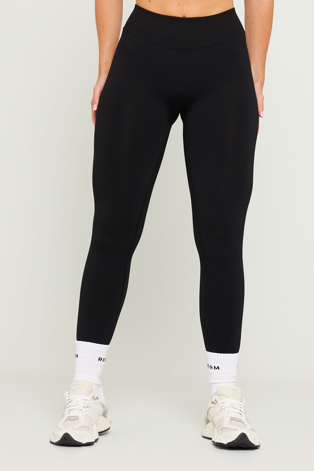 SCLPT™ Seamless Sculpting Leggings - Onyx Black
